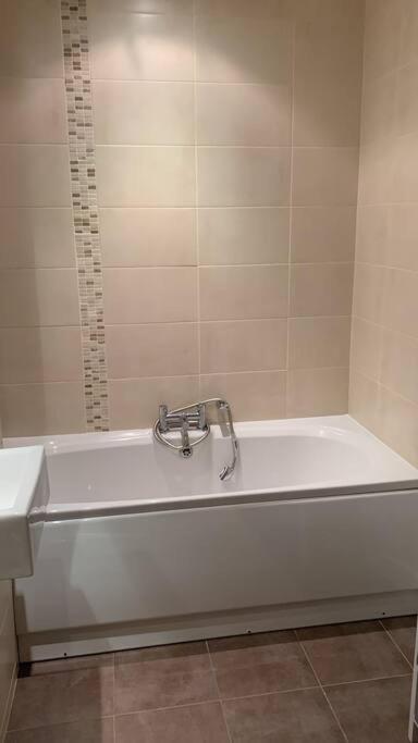 3 Bedroom Penthouse Apartment In Larne Εξωτερικό φωτογραφία
